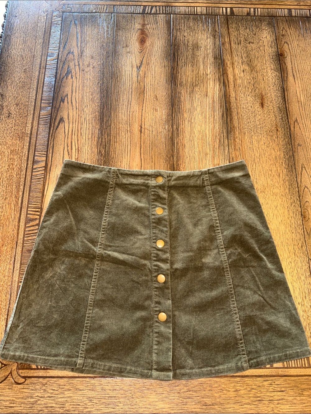 Sans Souci Olive Green A-Line Button-Front Corduroy Skirt